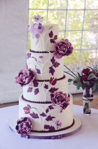 purple-peony-wedding-cake